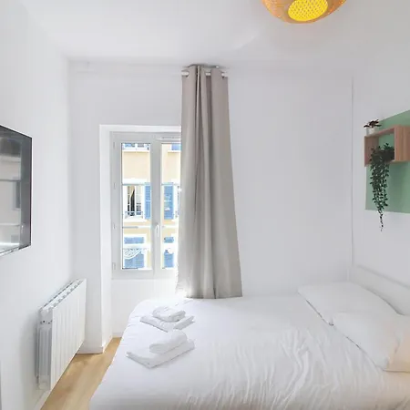 Palois A Deux Pas Des Halles Apartmán *