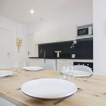 Апартаменты Palois A Deux Pas Des Halles